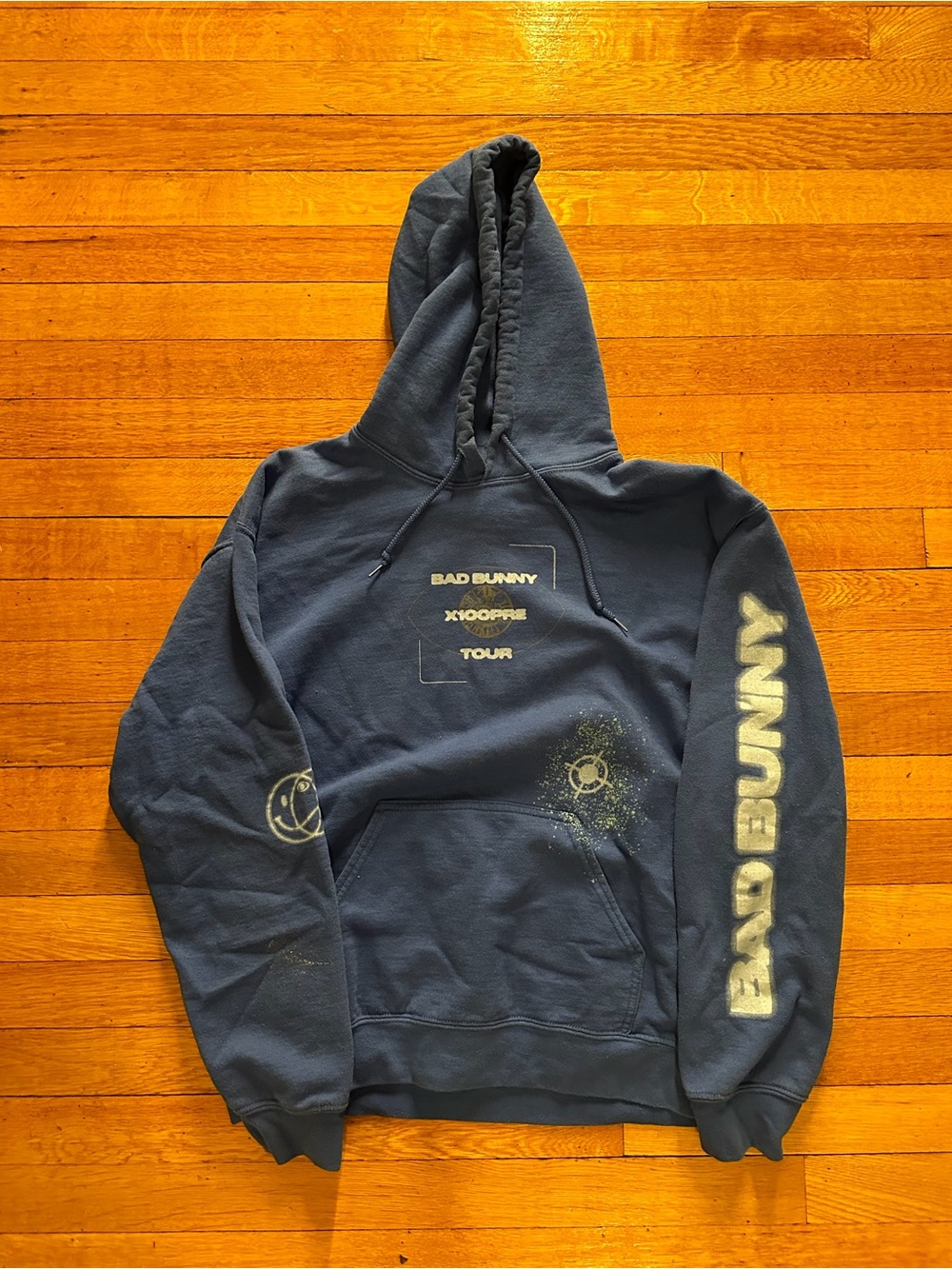 2019 Bad Bunny X100pre Tour Hoodie Size Medium Merch Puerto Rico Sweatshirt